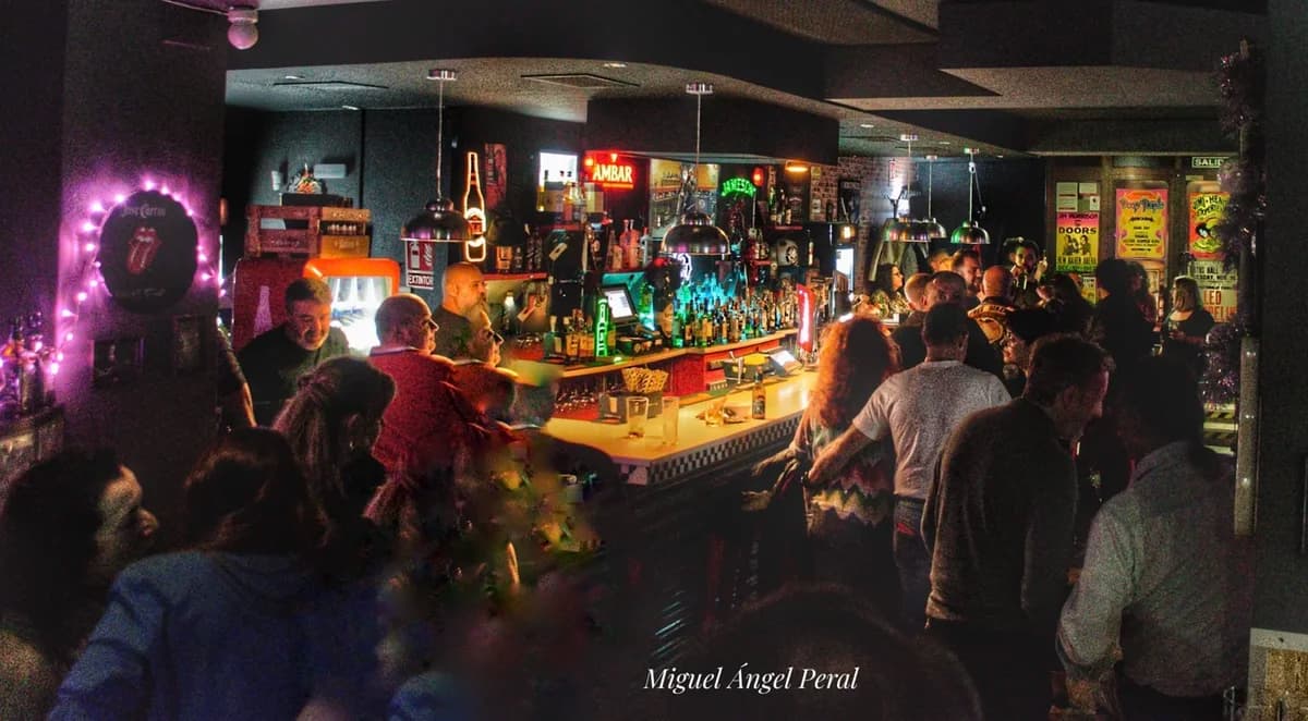 Level Pub